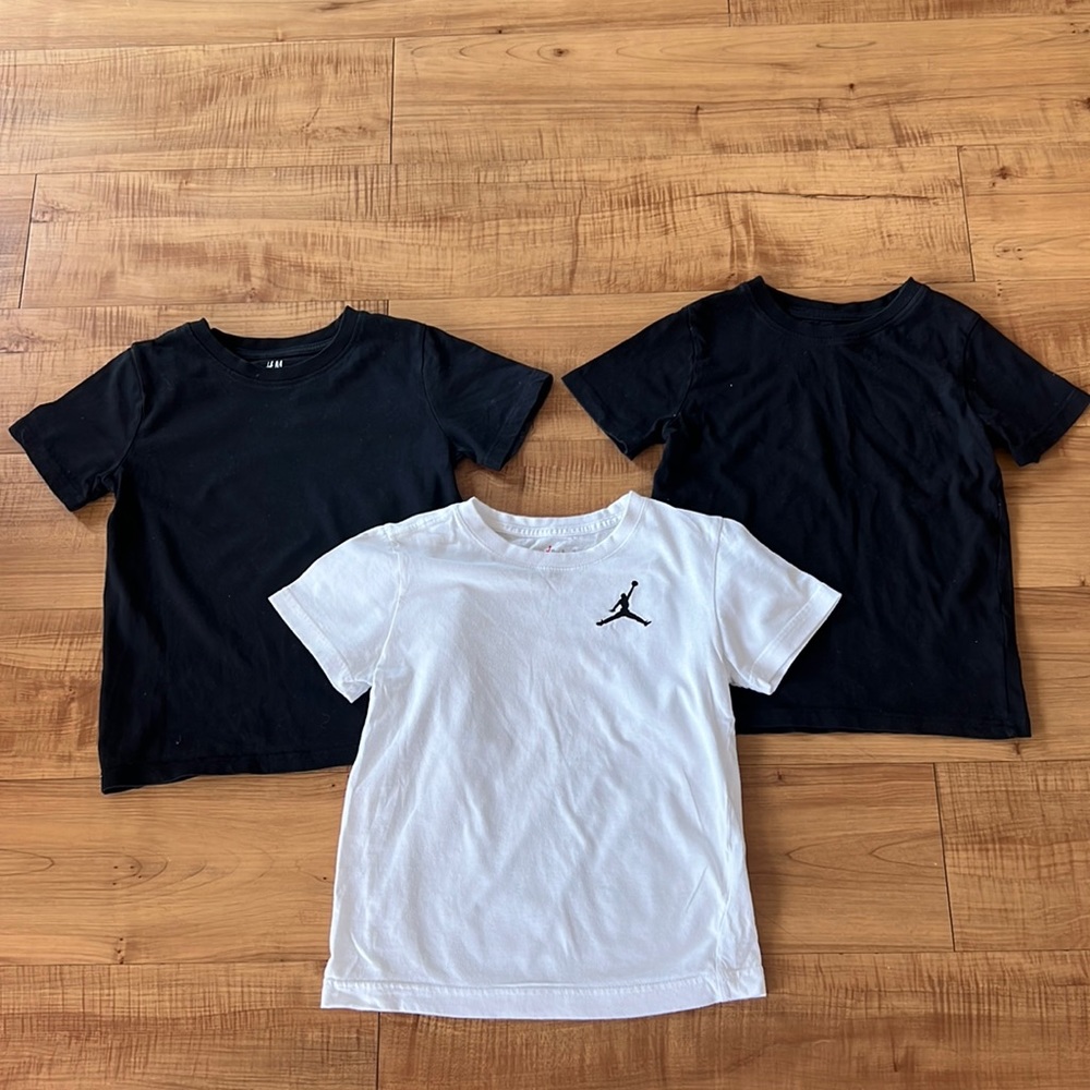 Boys t-shirts size 5-6. Two black H&M and one Nike Air Jorden white.